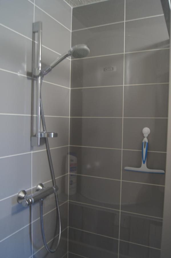 Appartement Proche Bord De Mer Plougasnou Bagian luar foto