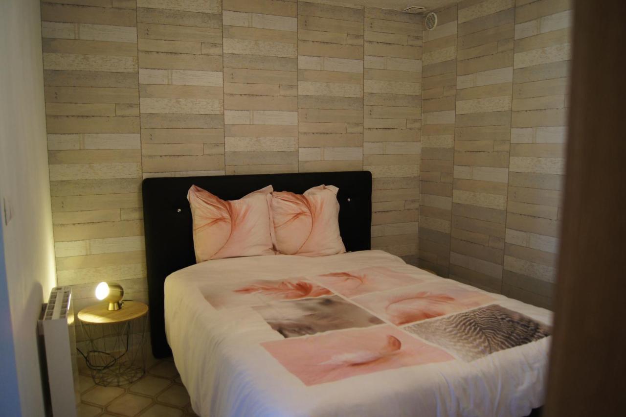 Appartement Proche Bord De Mer Plougasnou Bagian luar foto