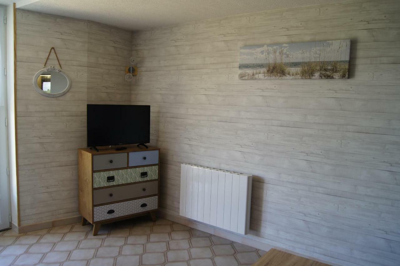 Appartement Proche Bord De Mer Plougasnou Bagian luar foto