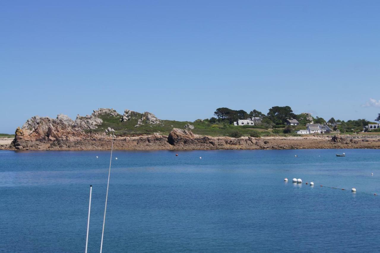 Appartement Proche Bord De Mer Plougasnou Bagian luar foto